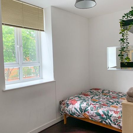 Room In Stratford With Private Bathroom And Parking Londra Dış mekan fotoğraf