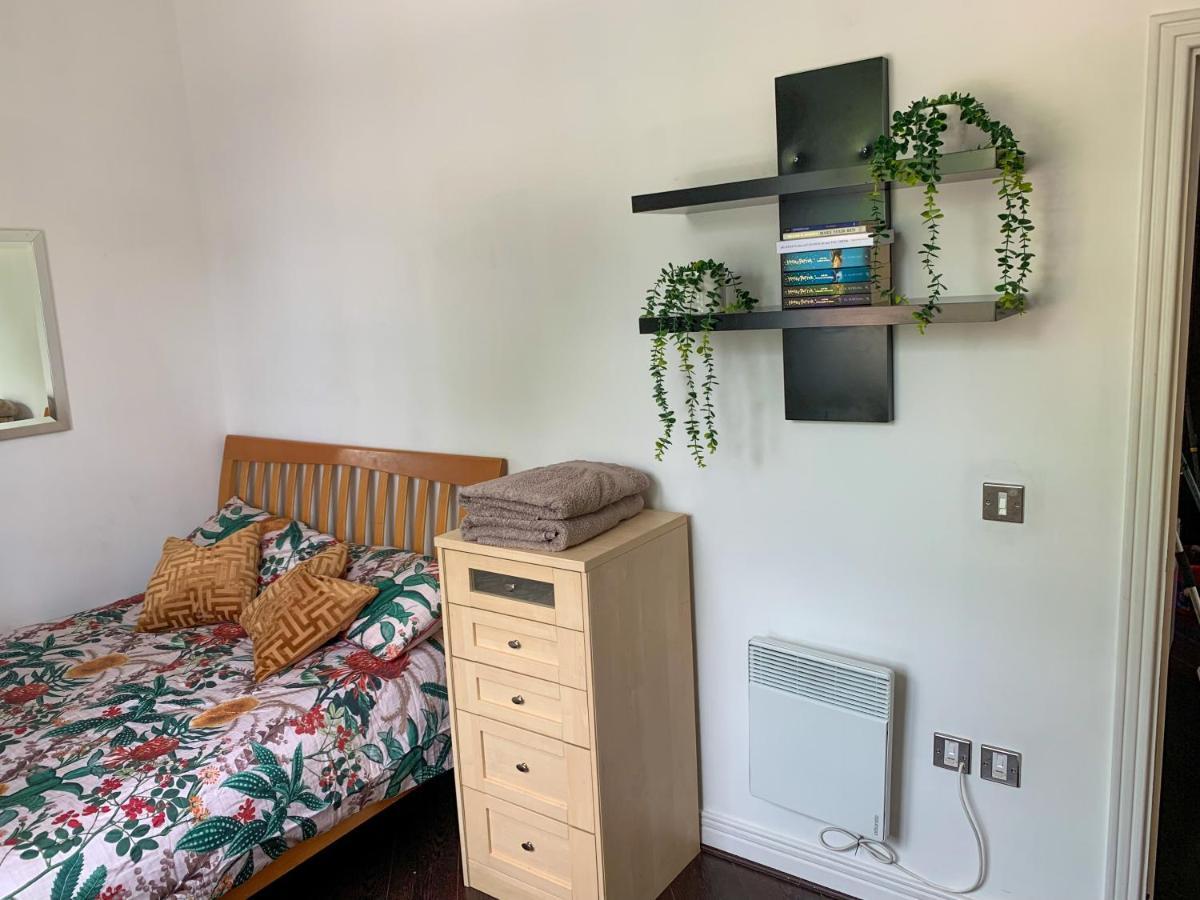 Room In Stratford With Private Bathroom And Parking Londra Dış mekan fotoğraf